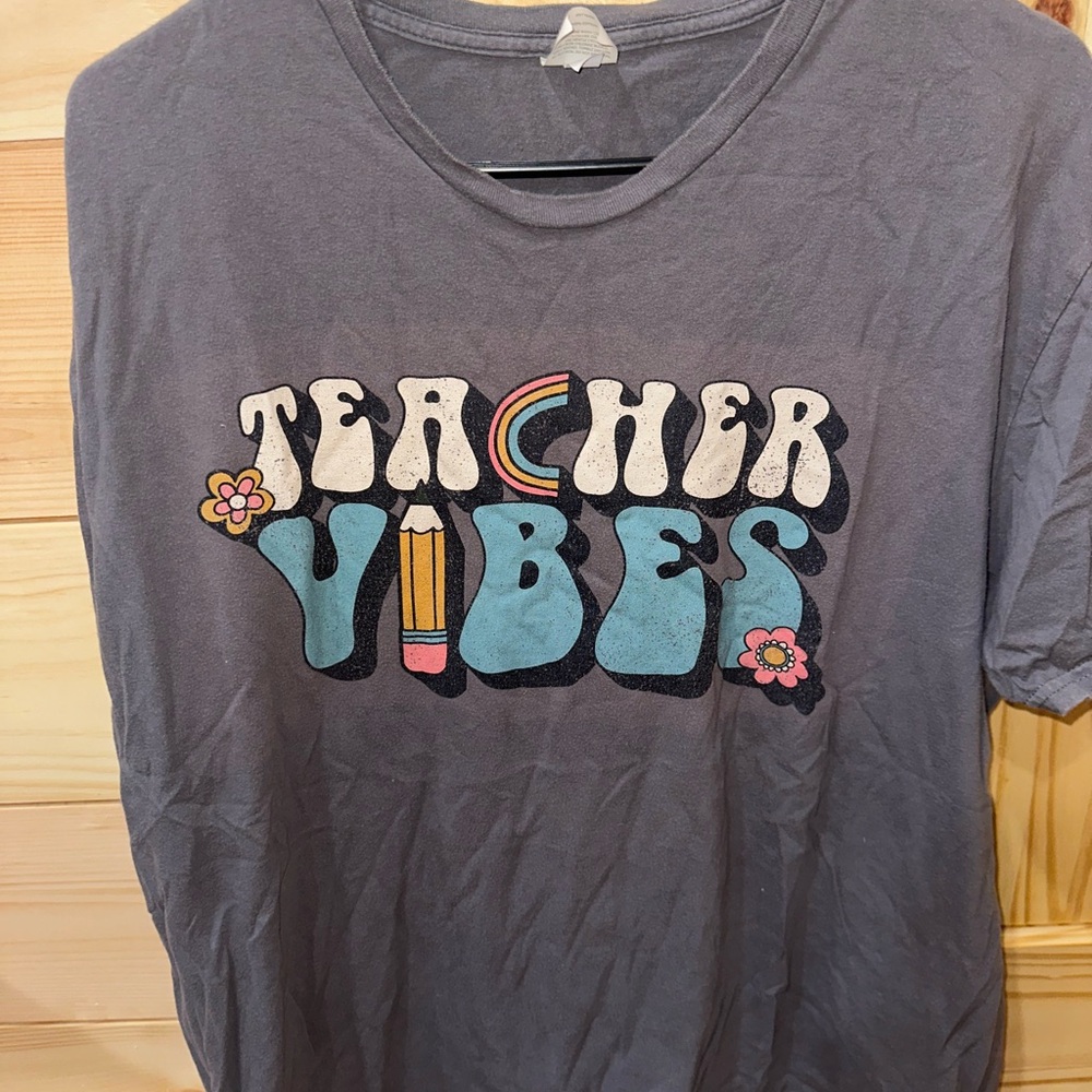 Gray Womens Shirt with 'Teacher Vibes' Design